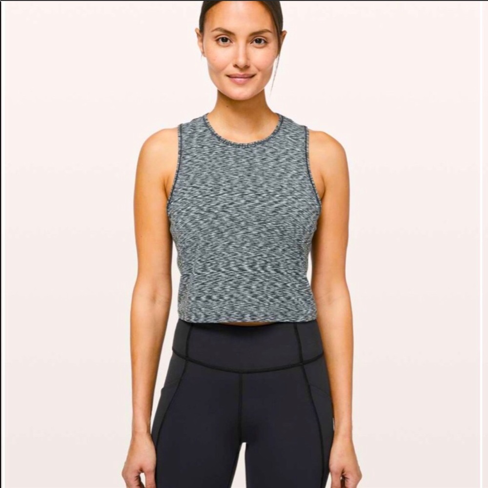 Lululemon cinch me up crop top size 6